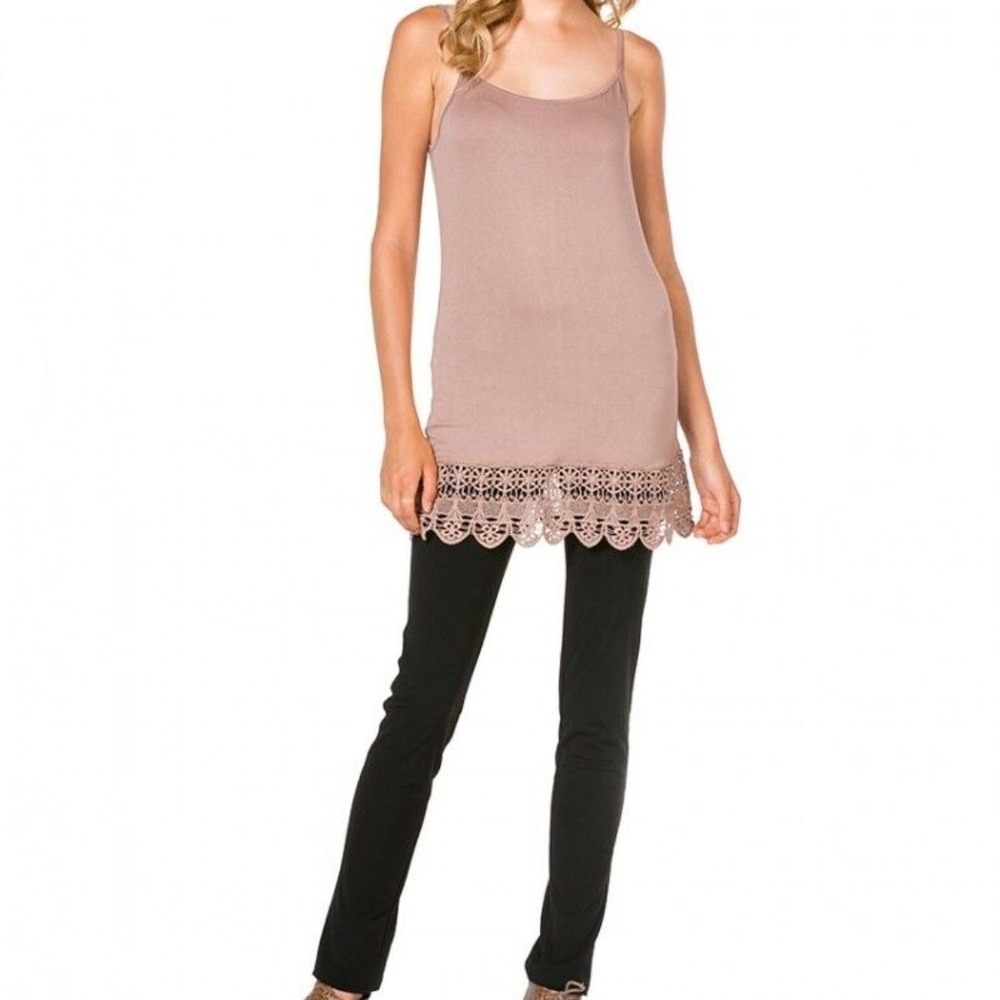 Monoreno Pink Lace Trim Tank Top‎